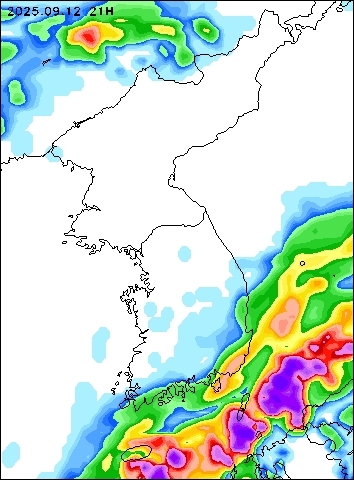 2025-09-12 21 : 00