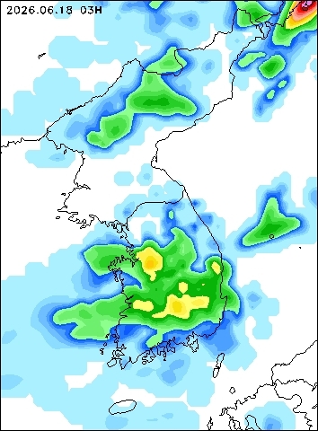 2026-06-18 03 : 00
