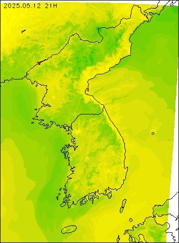 2025-05-12 21 : 00