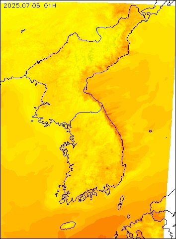 2025-07-06 01 : 00