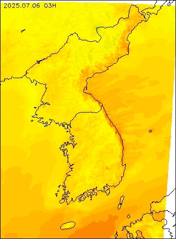 2025-07-06 03 : 00