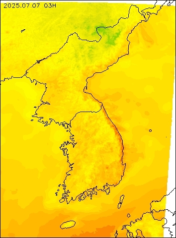 2025-07-07 03 : 00
