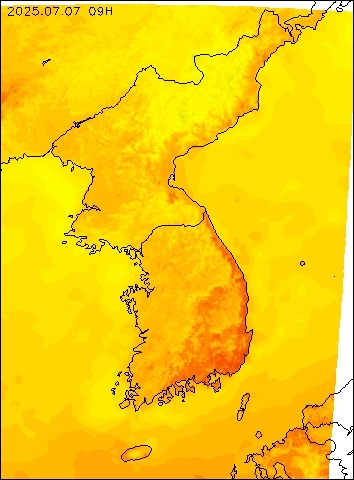 2025-07-07 09 : 00