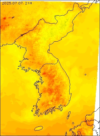 2025-07-07 21 : 00