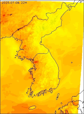 2025-07-09 22 : 00