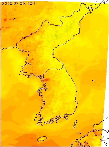 2025-07-09 23 : 00