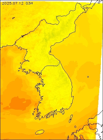 2025-07-12 03 : 00