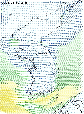 2026-08-10 21 : 00